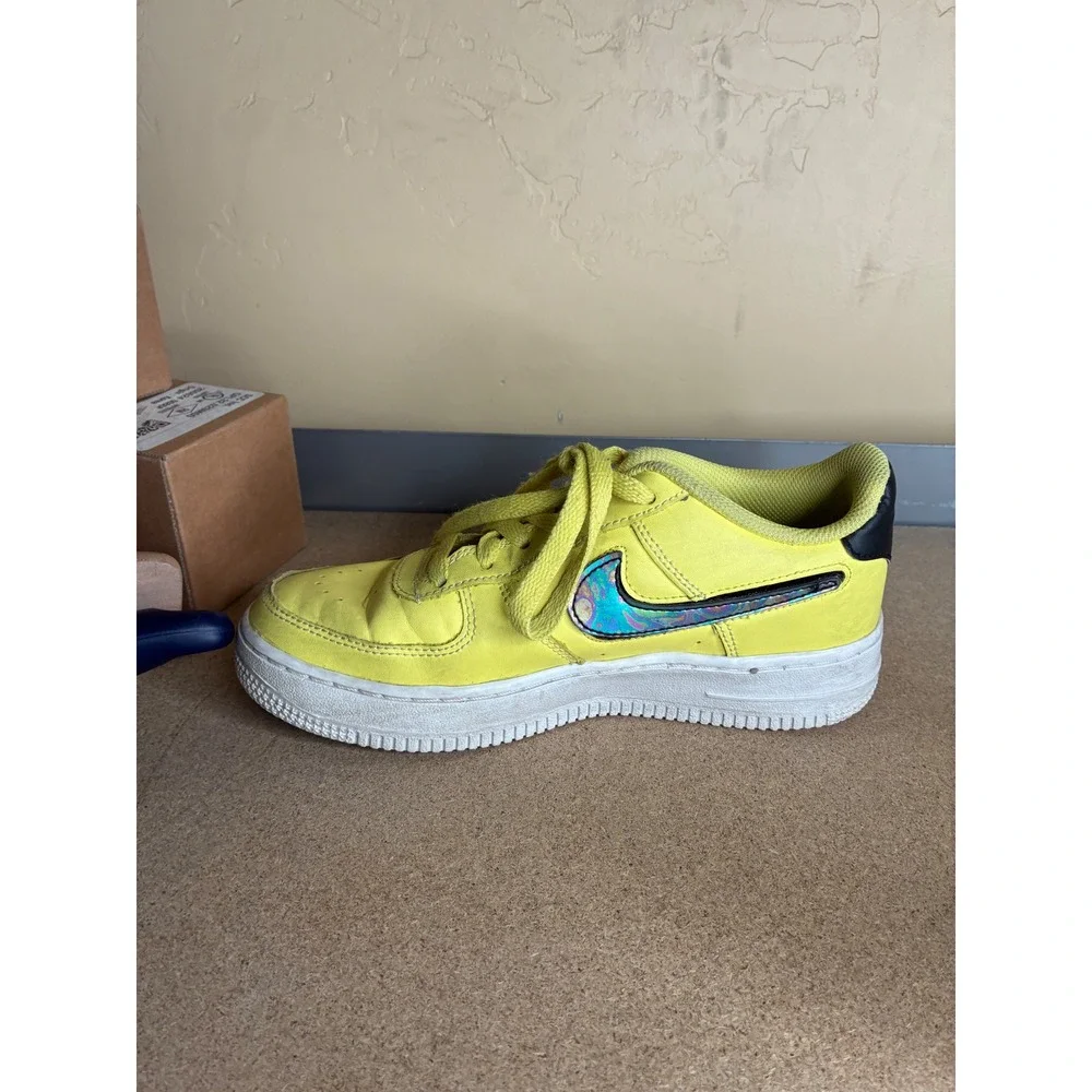 Nike Air Force 1 Low Yellow Iridescent Holographic Swoosh AR7446-700 Kids 3.5Y